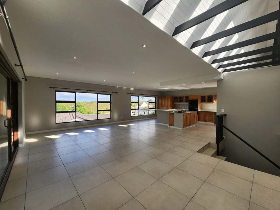 5 Bedroom Property for Sale in Loerie Park Western Cape